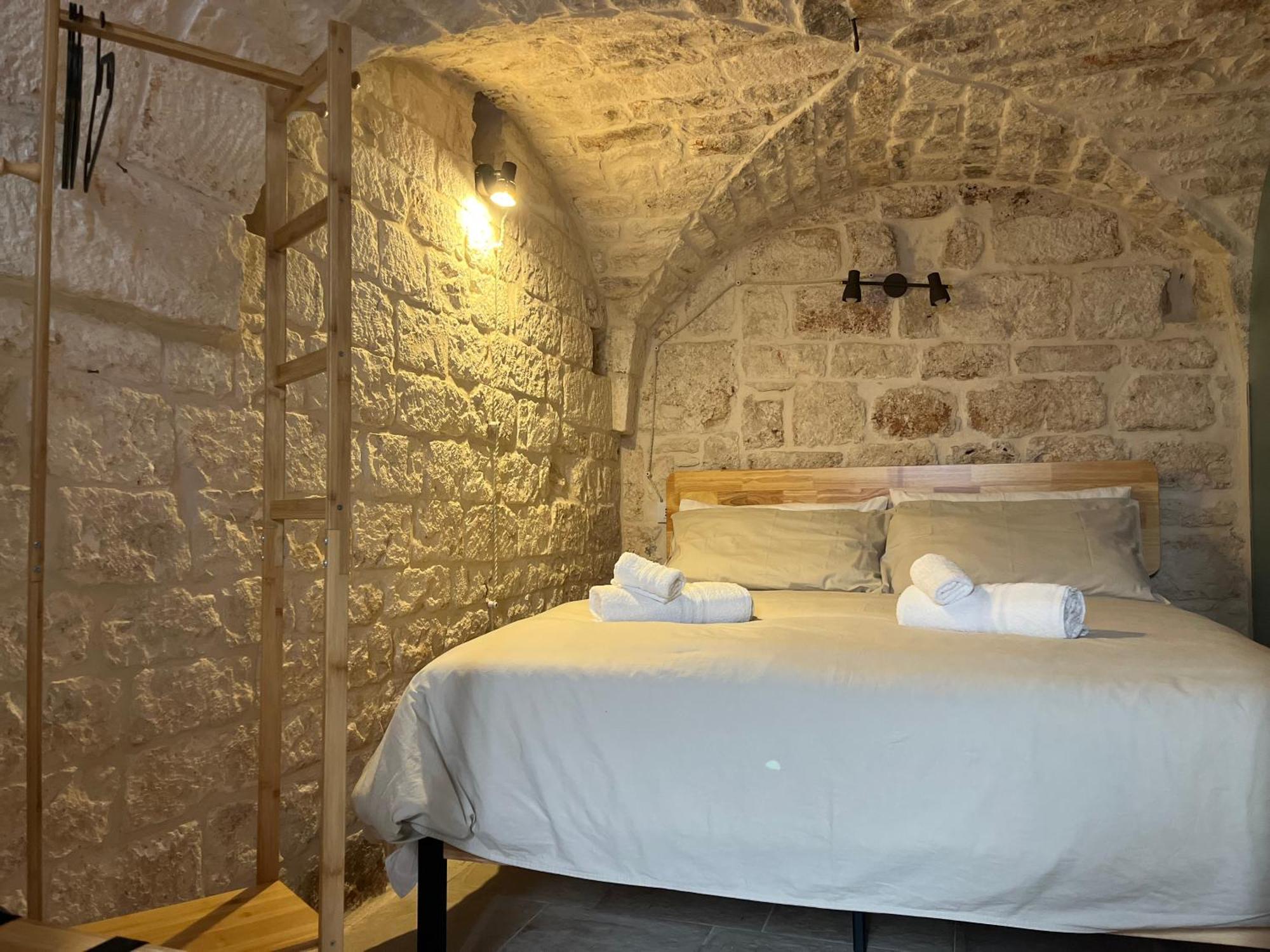 Dimora Grimaldi Bed and Breakfast Ostuni Buitenkant foto